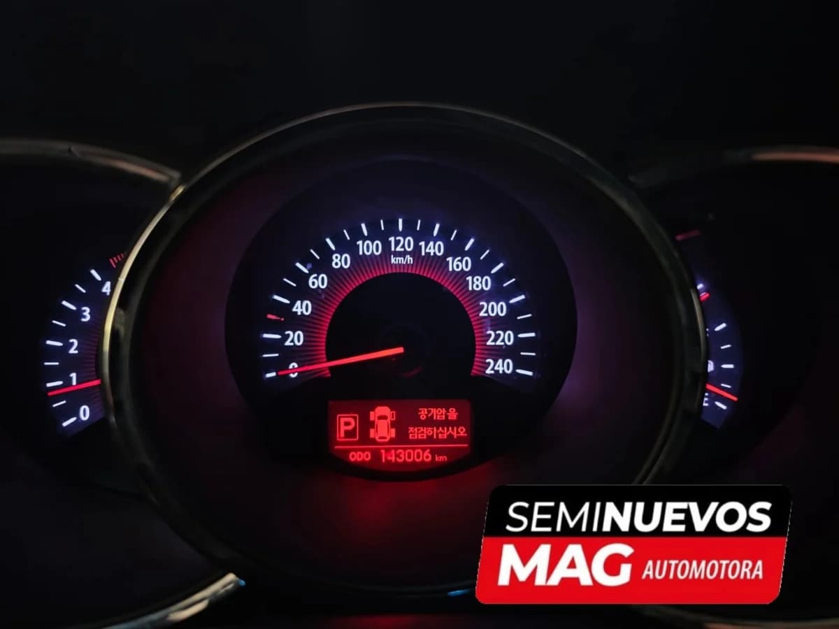 KIA Sorento 2.0 AUT 2012 - Imagen 9