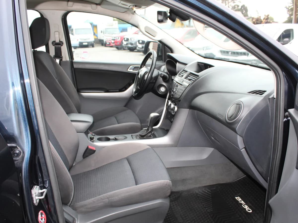 MAZDA Bt-50 DCAB 4x4 2019 - Imagen 6
