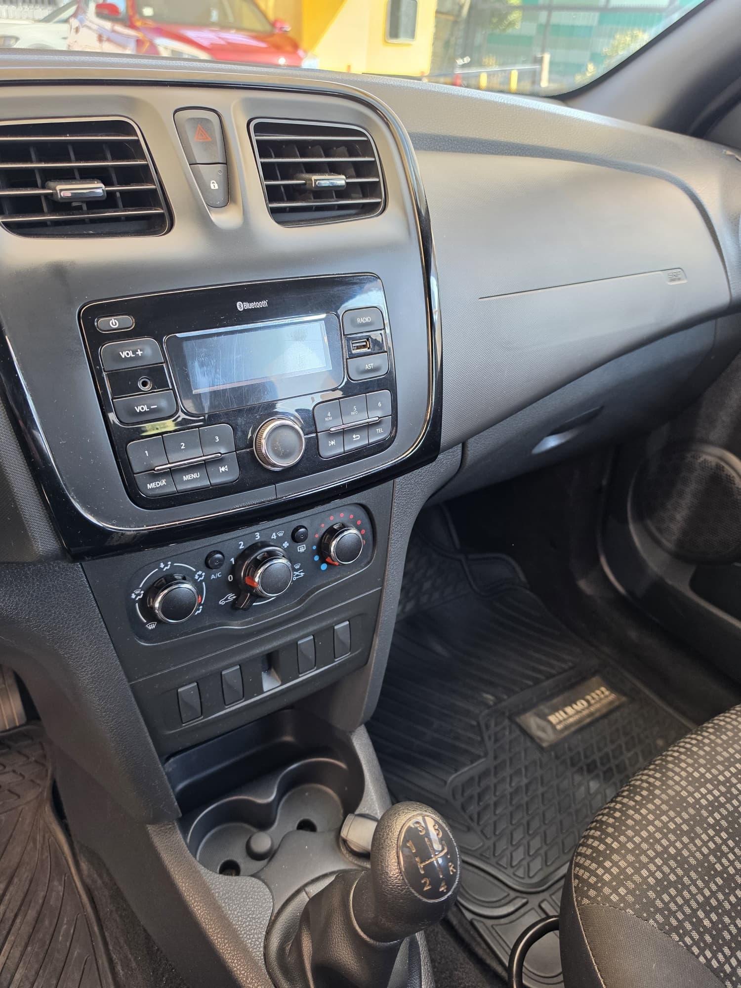 RENAULT Symbol Zen 1.6 2022 - Imagen 5