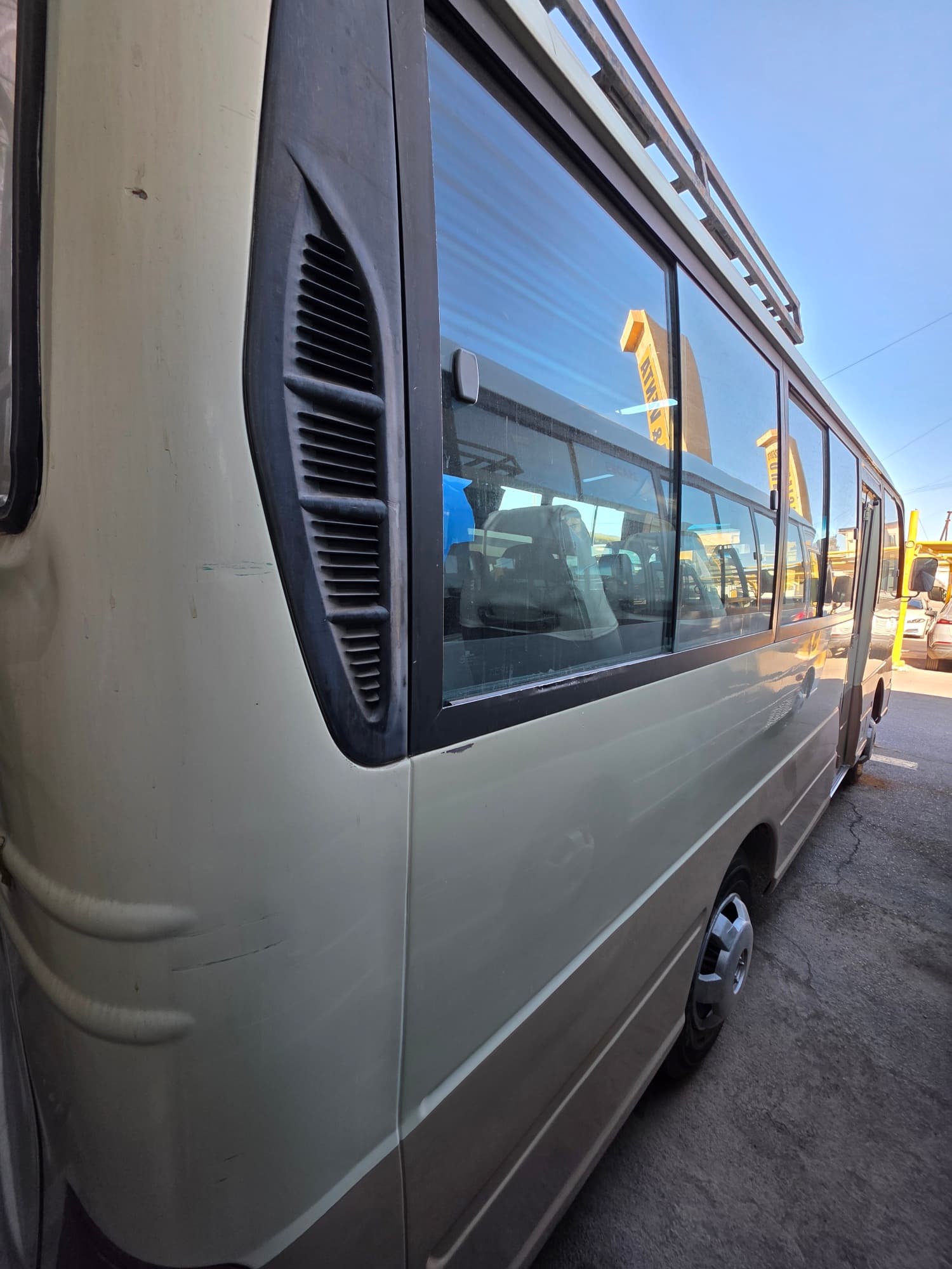 HYUNDAI County STD 18+1 2004 - Imagen 4