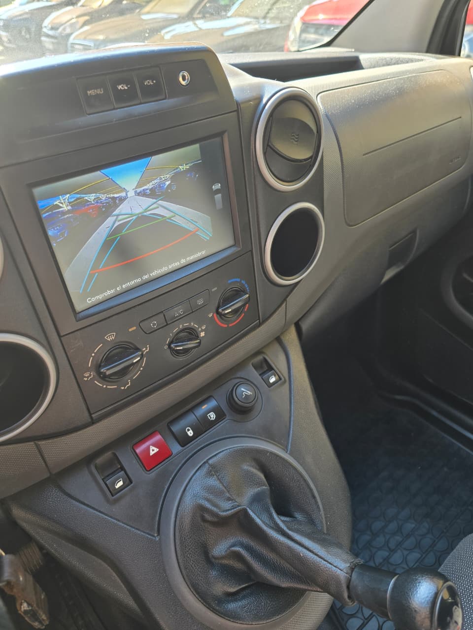 PEUGEOT Partner Maxi HDi 1.6 2018 - Imagen 8