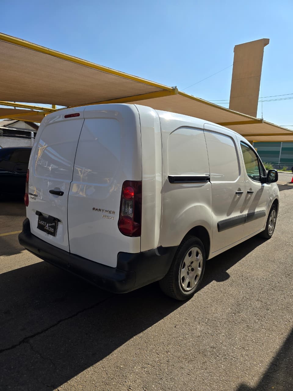 PEUGEOT Partner Maxi HDi 1.6 2018 - Imagen 3