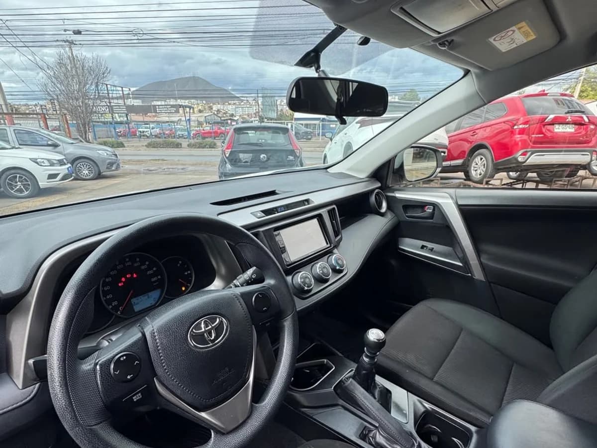TOYOTA Rav4 2.0 2017 - Imagen 10