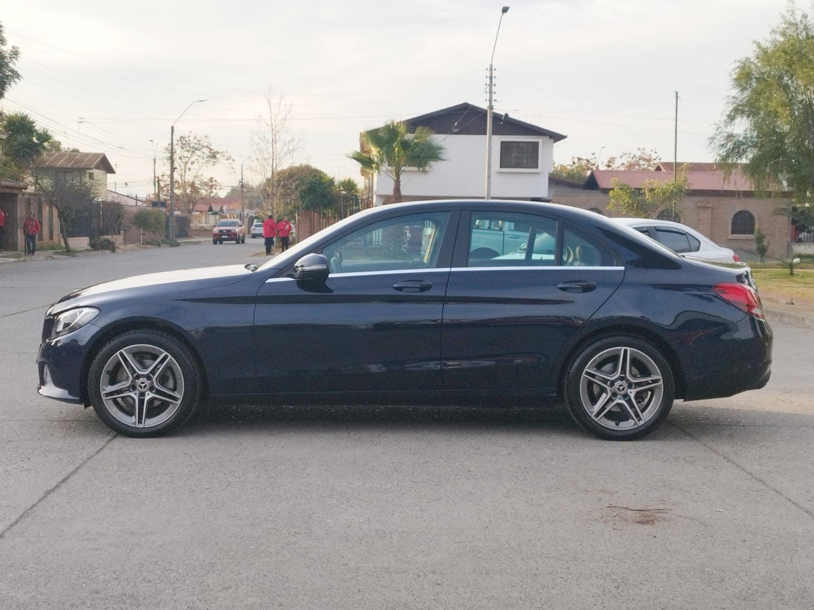 MERCEDES BENZ c180 2021 - Imagen 4