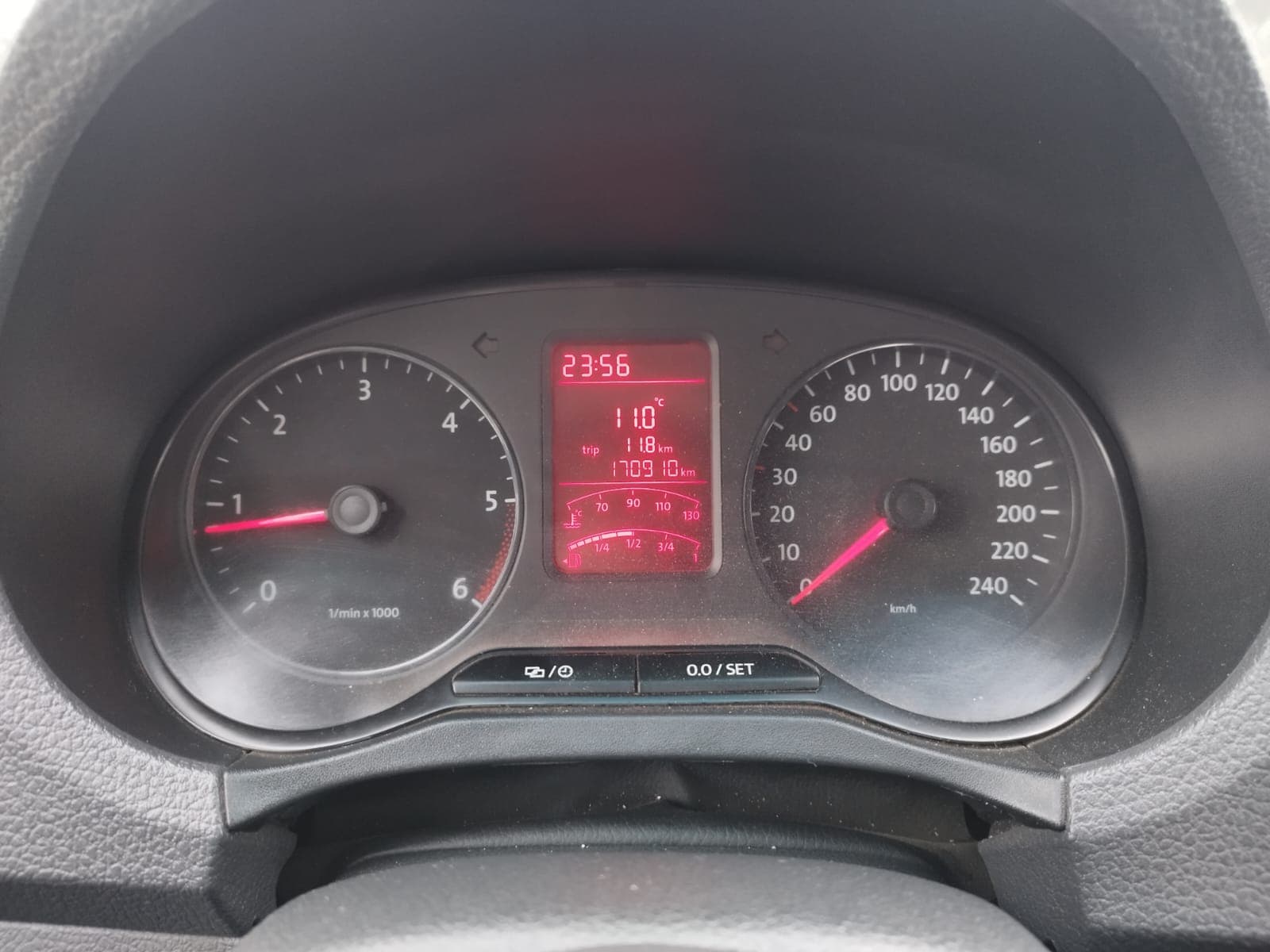 VOLKSWAGEN Amarok 2017 - Imagen 18