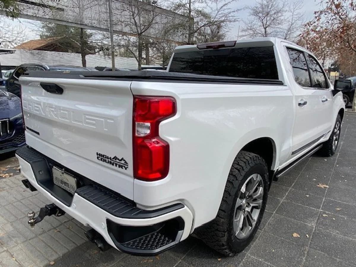 CHEVROLET SILVERADO Diesel 3.0 TD 2023 - Imagen 2