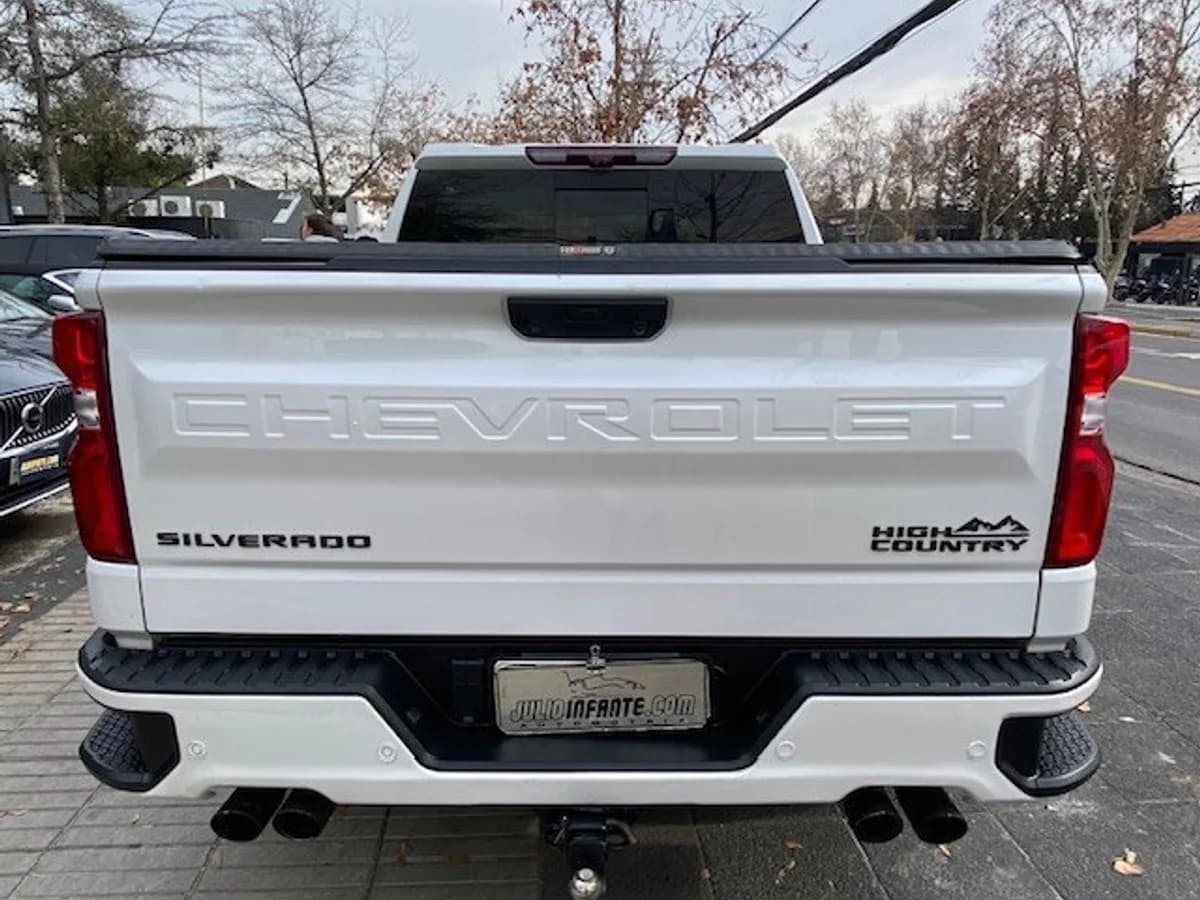 CHEVROLET SILVERADO Diesel 3.0 TD 2023 - Imagen 7
