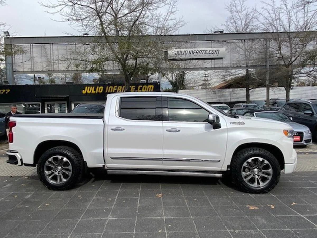 CHEVROLET SILVERADO Diesel 3.0 TD 2023 - Imagen 3