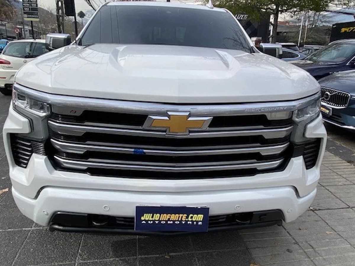 CHEVROLET SILVERADO Diesel 3.0 TD 2023 - Imagen 8