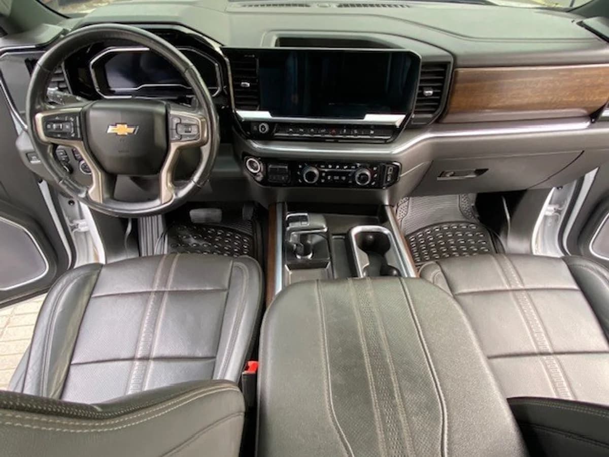 CHEVROLET SILVERADO Diesel 3.0 TD 2023 - Imagen 16