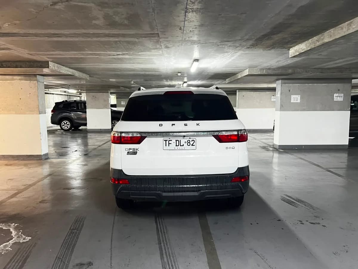 DFSK SUV 560 COMFORT 1.8L 4X2 MT5 5P año 2024 - Imagen 7
