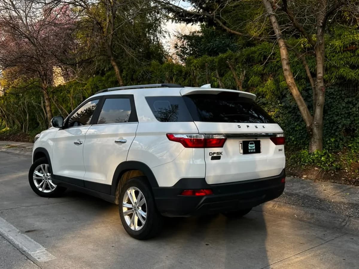 DFSK SUV 560 COMFORT 1.8L 4X2 MT5 5P año 2024 - Imagen 6