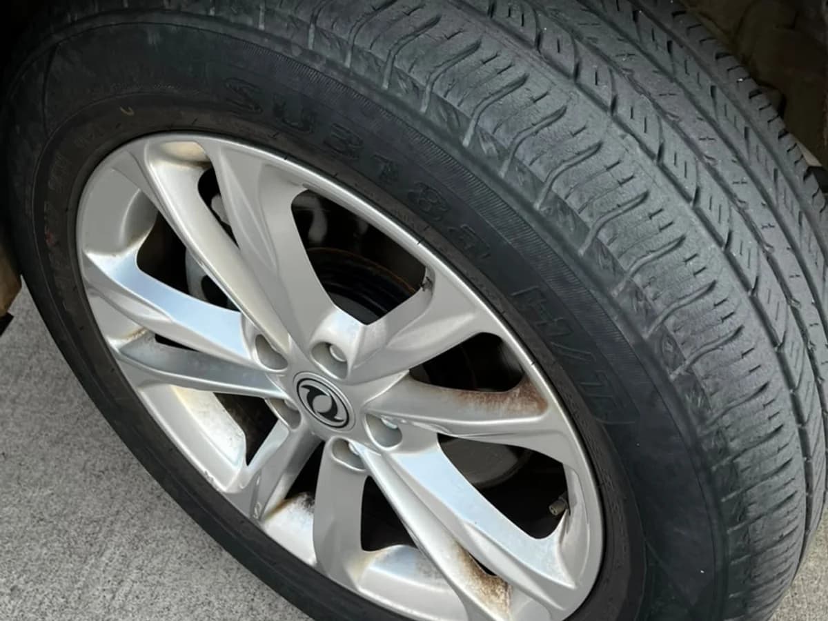 DFSK SUV 560 COMFORT 1.8L 4X2 MT5 5P año 2024 - Imagen 19