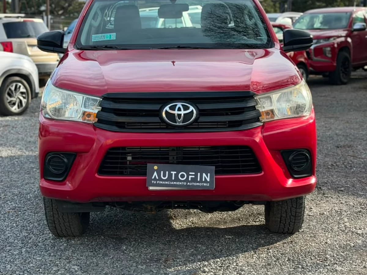 TOYOTA HILUX 2023 - Imagen 8