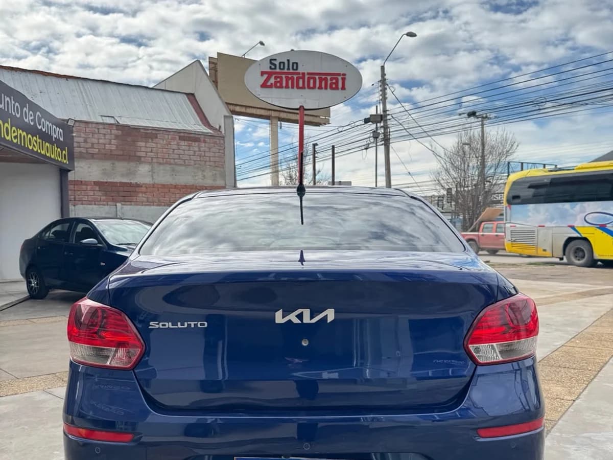 KIA Soluto 1.4 FULL 2023 - Imagen 9