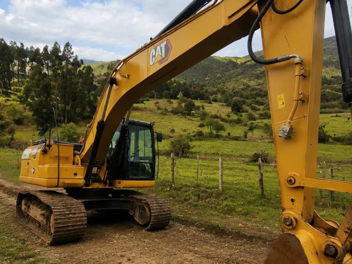 Caterpillar 320 GX 2021 DIESEL - Imagen 1