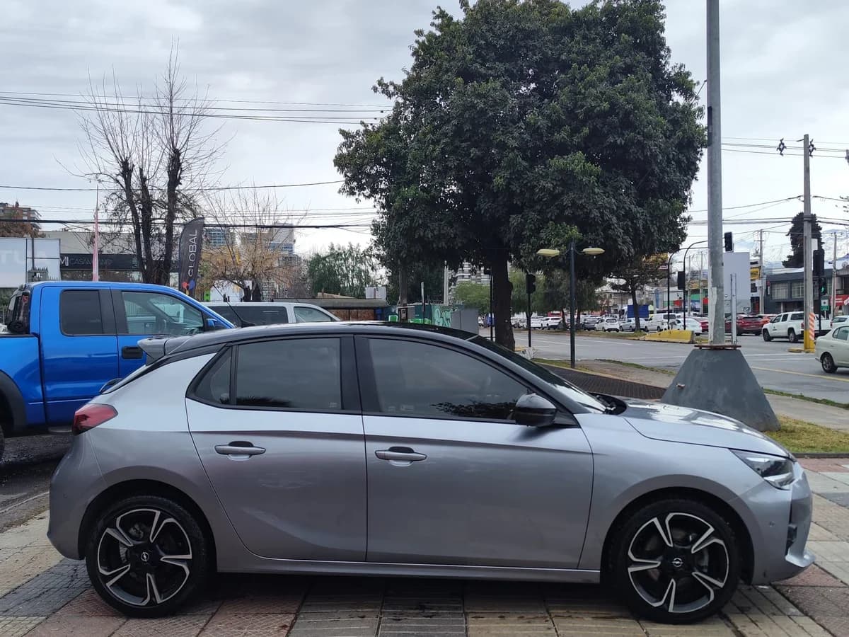 OPEL Corsa 1.2 AT 2022 - Imagen 4
