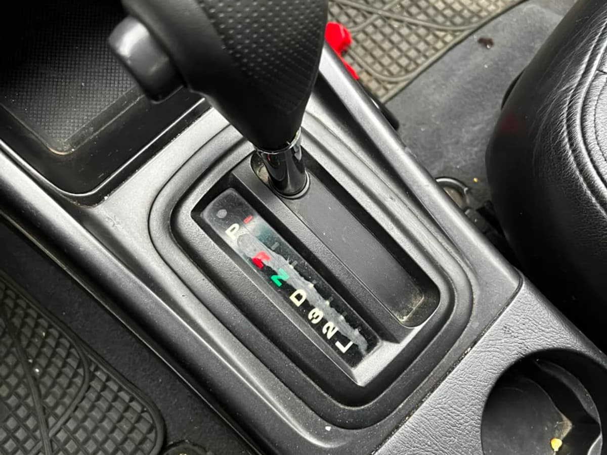 HYUNDAI ELANTRA 1.8 GLS AC AT 4P AÑO 2004 - Imagen 12