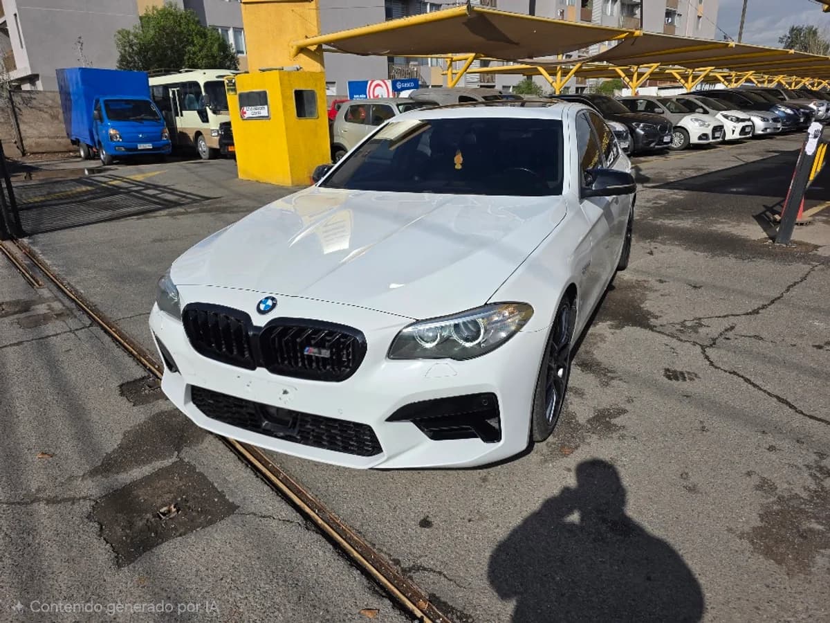 BMW 530 3.0 LCI PREMIUM DIESEL 4X2 AT 4P 2015 - Imagen 1