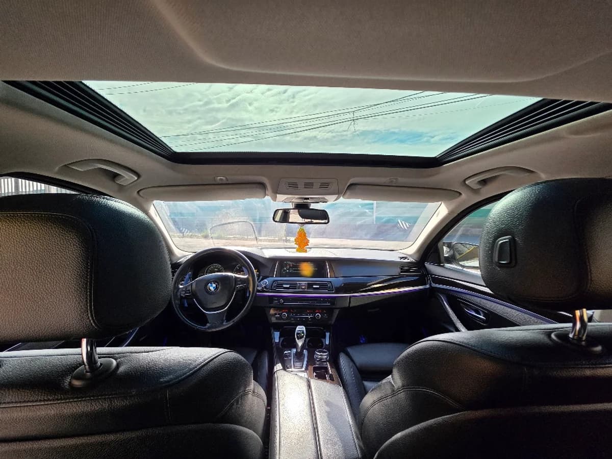 BMW 530 3.0 LCI PREMIUM DIESEL 4X2 AT 4P 2015 - Imagen 8