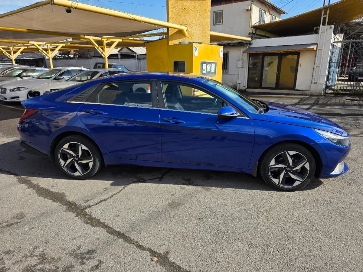 HYUNDAI ELANTRA 2.0 CN7 AT 2021 - Imagen 4