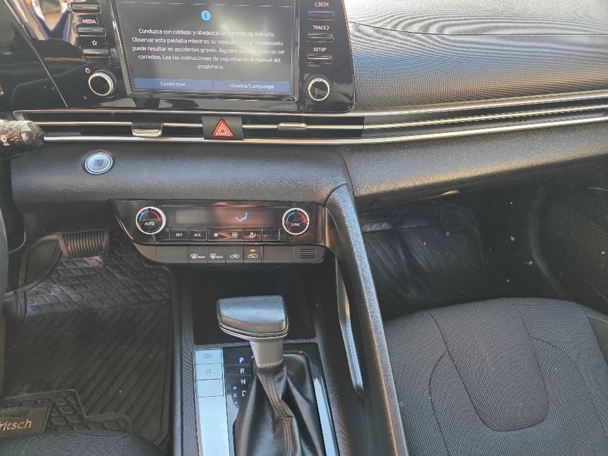 HYUNDAI ELANTRA 2.0 CN7 AT 2021 - Imagen 13