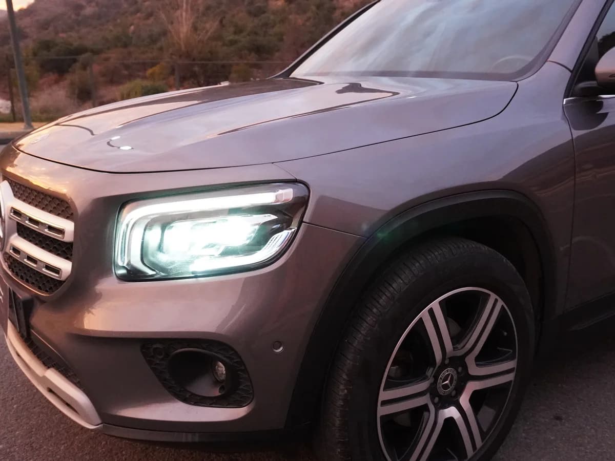 Mercedes Benz GLB 200 7 Pasajeros Año 2022 - Imagen 12