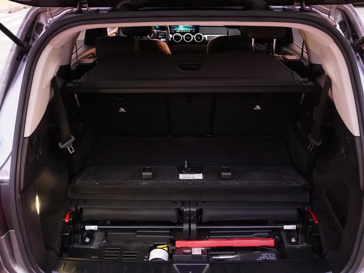 Mercedes Benz GLB 200 7 Pasajeros Año 2022 - Imagen 17