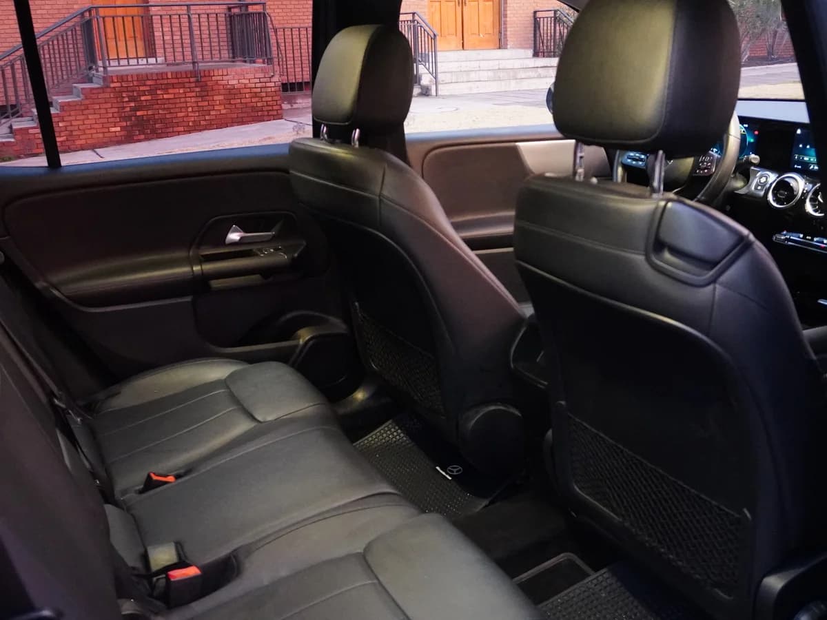 Mercedes Benz GLB 200 7 Pasajeros Año 2022 - Imagen 20