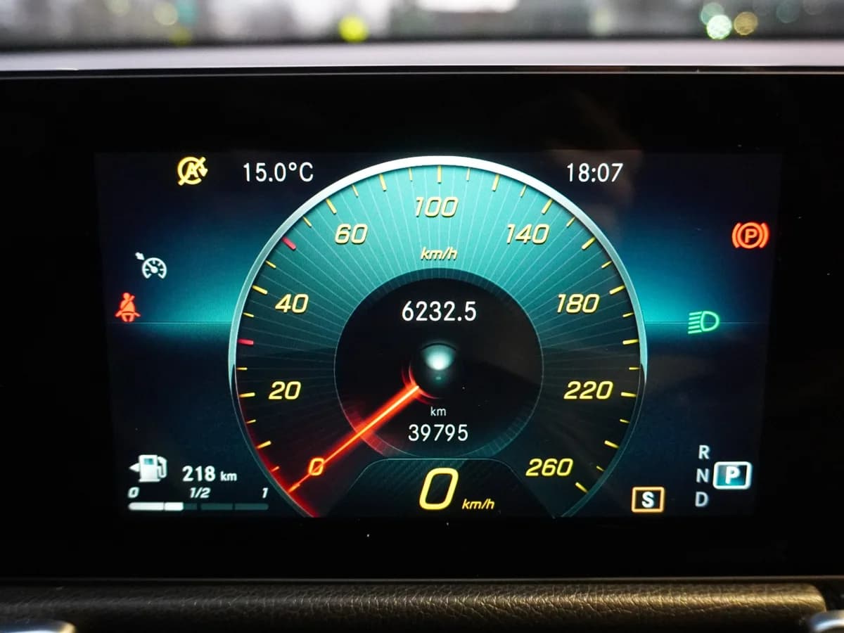 Mercedes Benz GLB 200 7 Pasajeros Año 2022 - Imagen 27