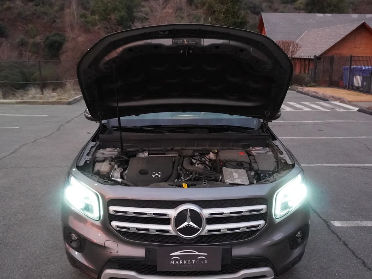 Mercedes Benz GLB 200 7 Pasajeros Año 2022 - Imagen 28
