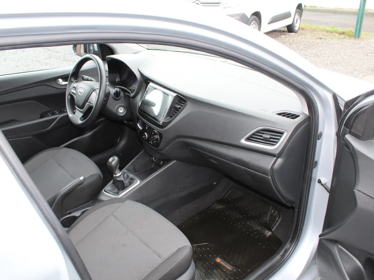 HYUNDAI Accent HCI 1.4 2021 - Imagen 5