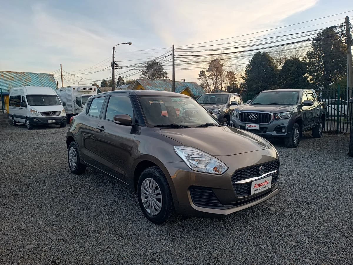 SUZUKI Swift 1.2 2024 - Imagen 3