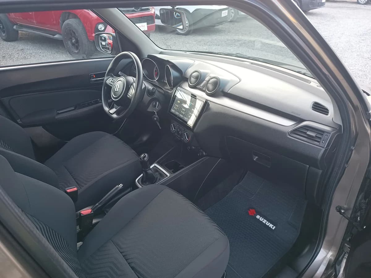 SUZUKI Swift 1.2 2024 - Imagen 4
