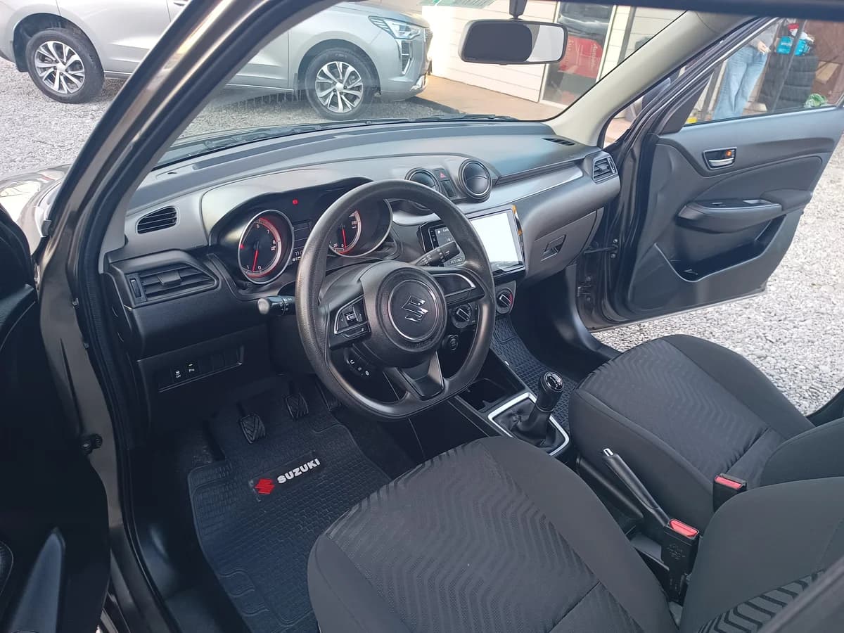 SUZUKI Swift 1.2 2024 - Imagen 6