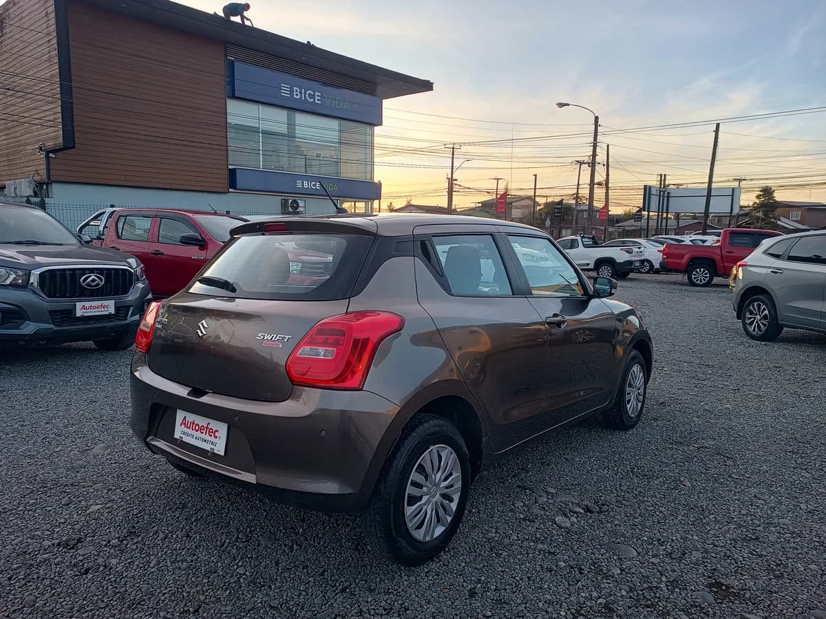 SUZUKI Swift 1.2 2024 - Imagen 7