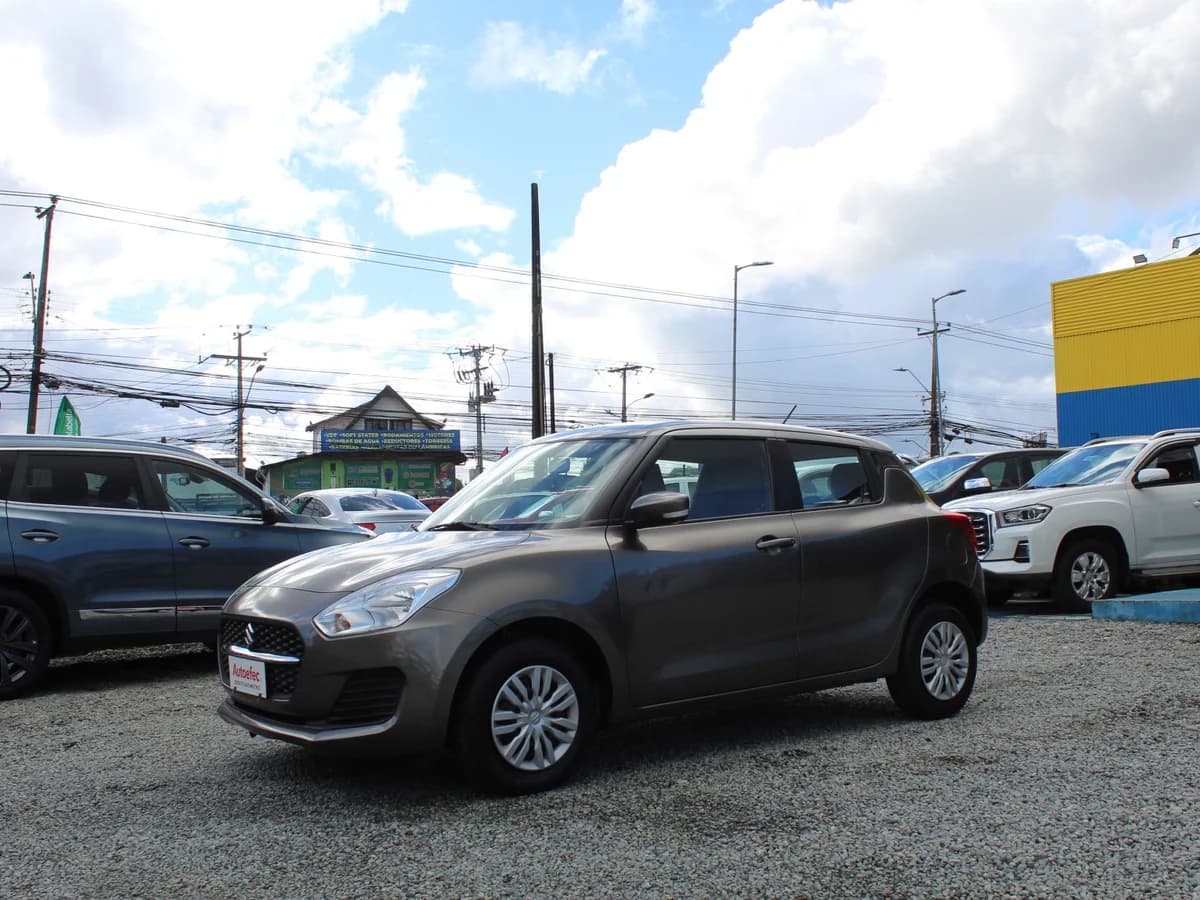 SUZUKI Swift 1.2 2024 - Imagen 1
