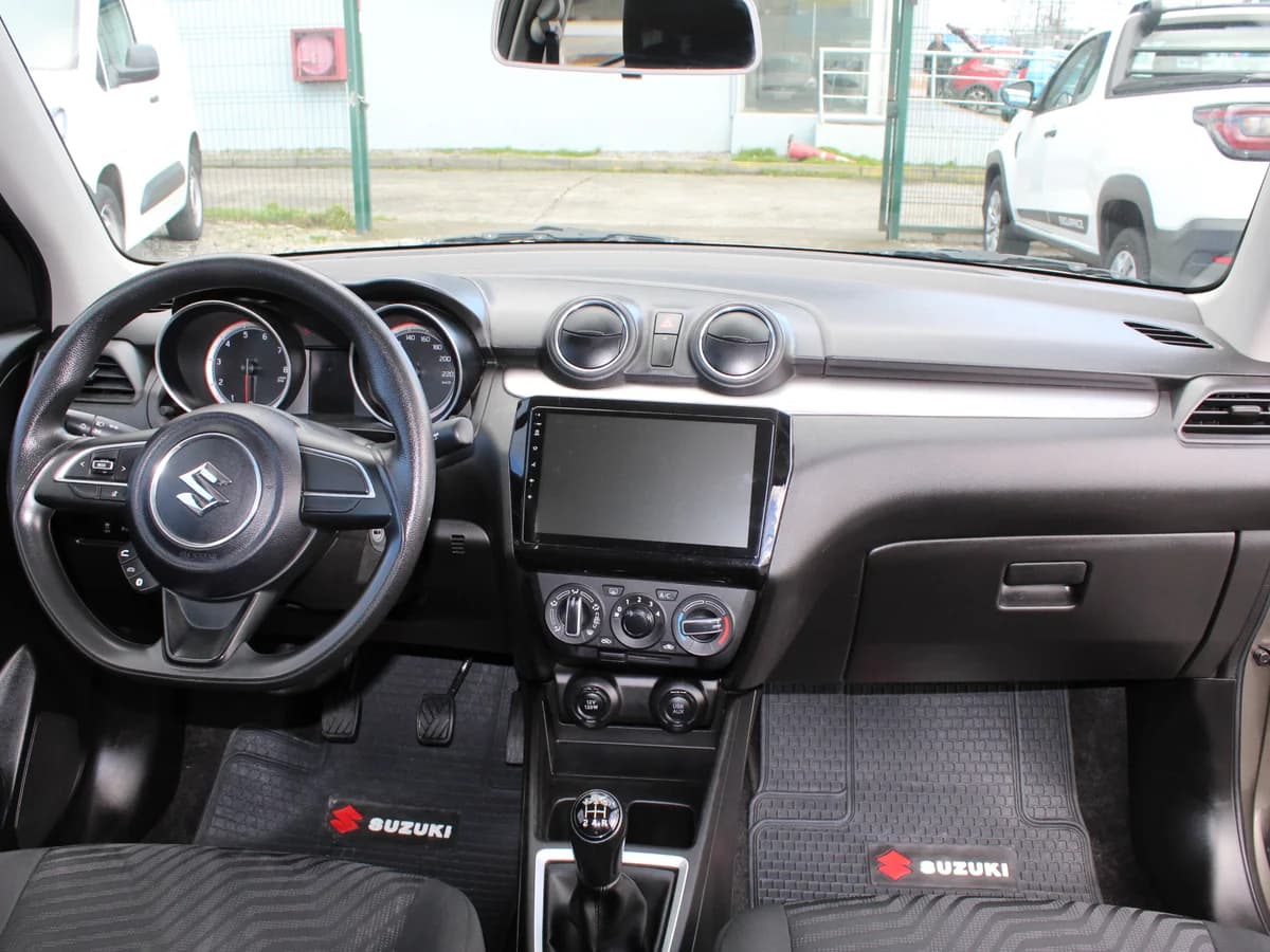 SUZUKI Swift 1.2 2024 - Imagen 8