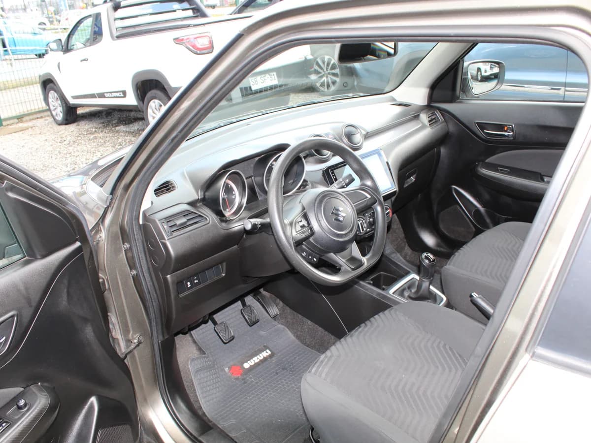 SUZUKI Swift 1.2 2024 - Imagen 11