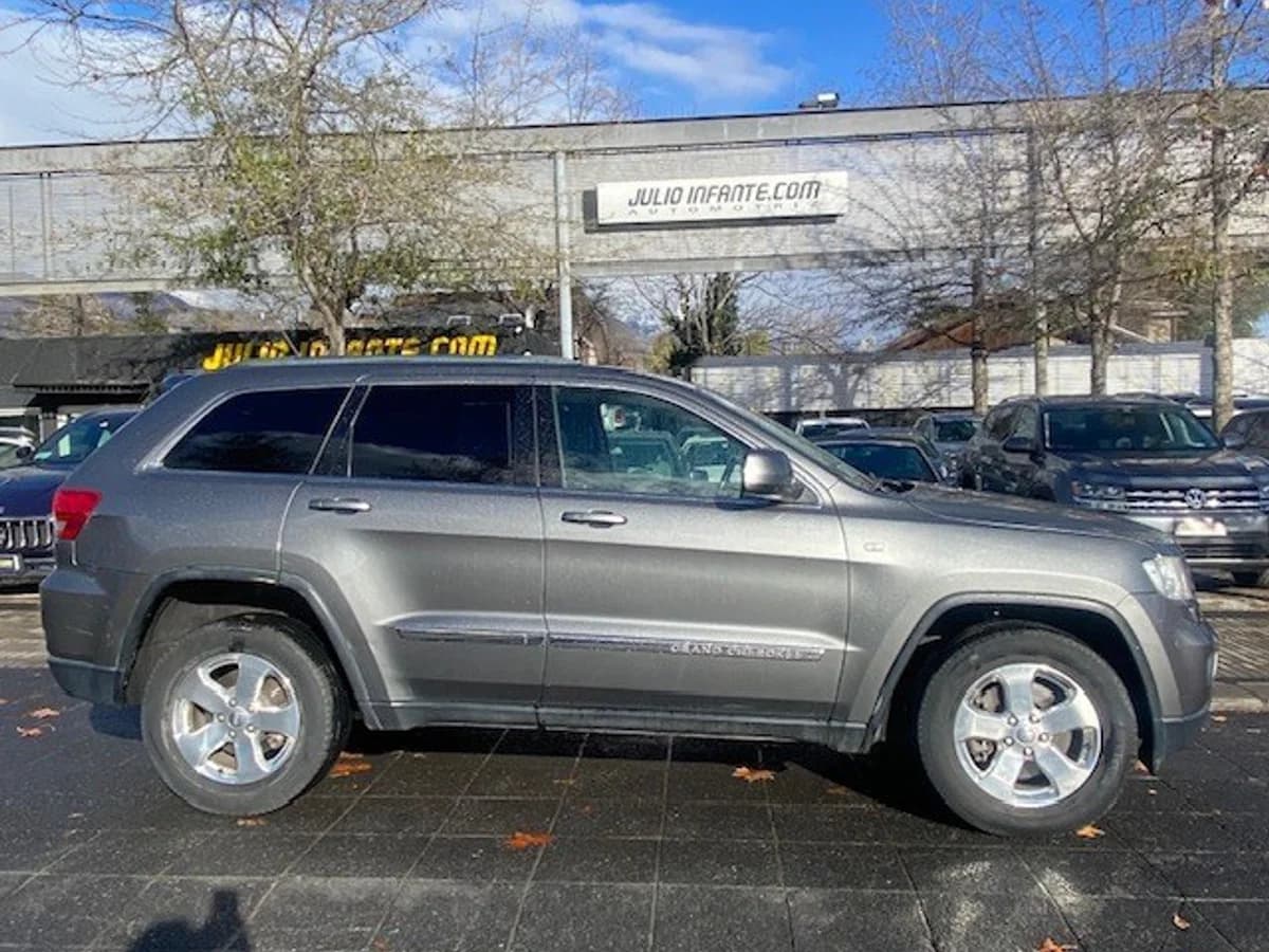JEEP GRAND CHEROKEE Laredo 3.6 2013 - Imagen 7