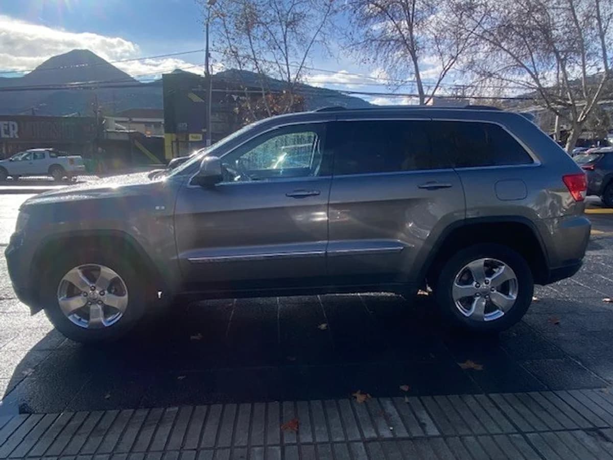 JEEP GRAND CHEROKEE Laredo 3.6 2013 - Imagen 8