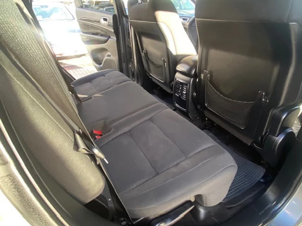 JEEP GRAND CHEROKEE Laredo 3.6 2013 - Imagen 14