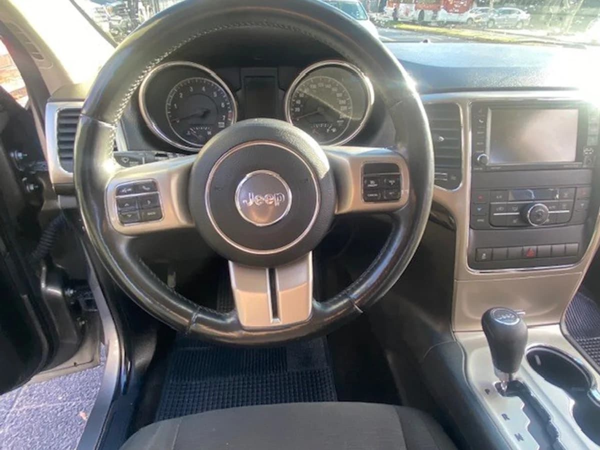 JEEP GRAND CHEROKEE Laredo 3.6 2013 - Imagen 20