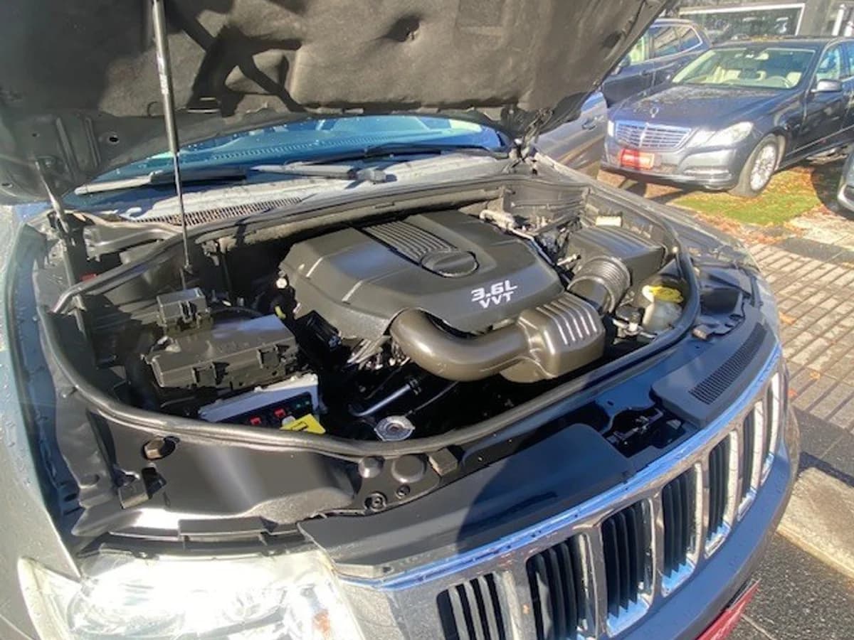 JEEP GRAND CHEROKEE Laredo 3.6 2013 - Imagen 22