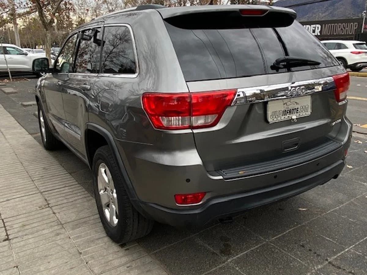 JEEP GRAND CHEROKEE Laredo 3.6 2013 - Imagen 5
