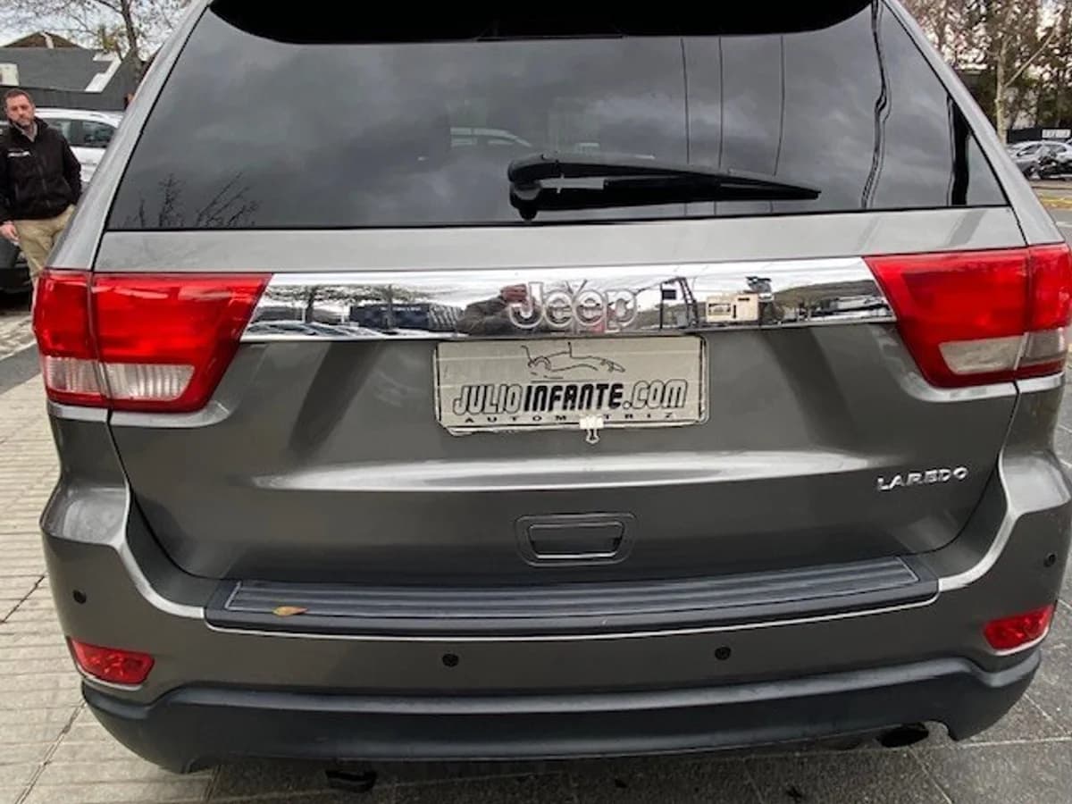 JEEP GRAND CHEROKEE Laredo 3.6 2013 - Imagen 7