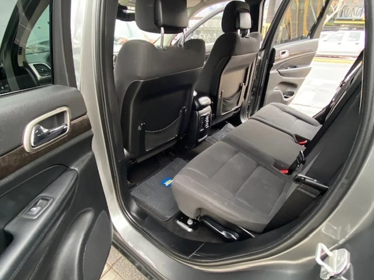 JEEP GRAND CHEROKEE Laredo 3.6 2013 - Imagen 14