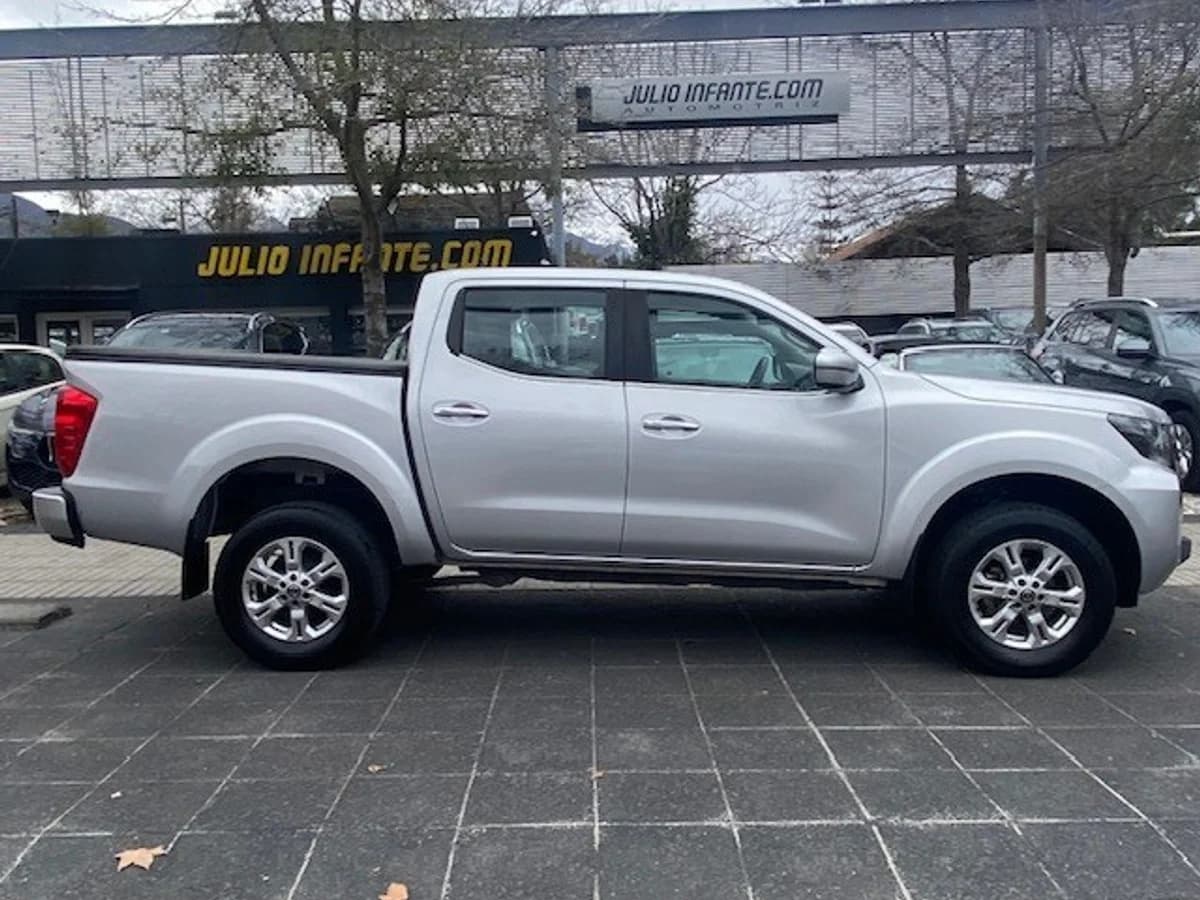 NISSAN NAVARA DC XE 2.3D AT 4x4 2022 - Imagen 3