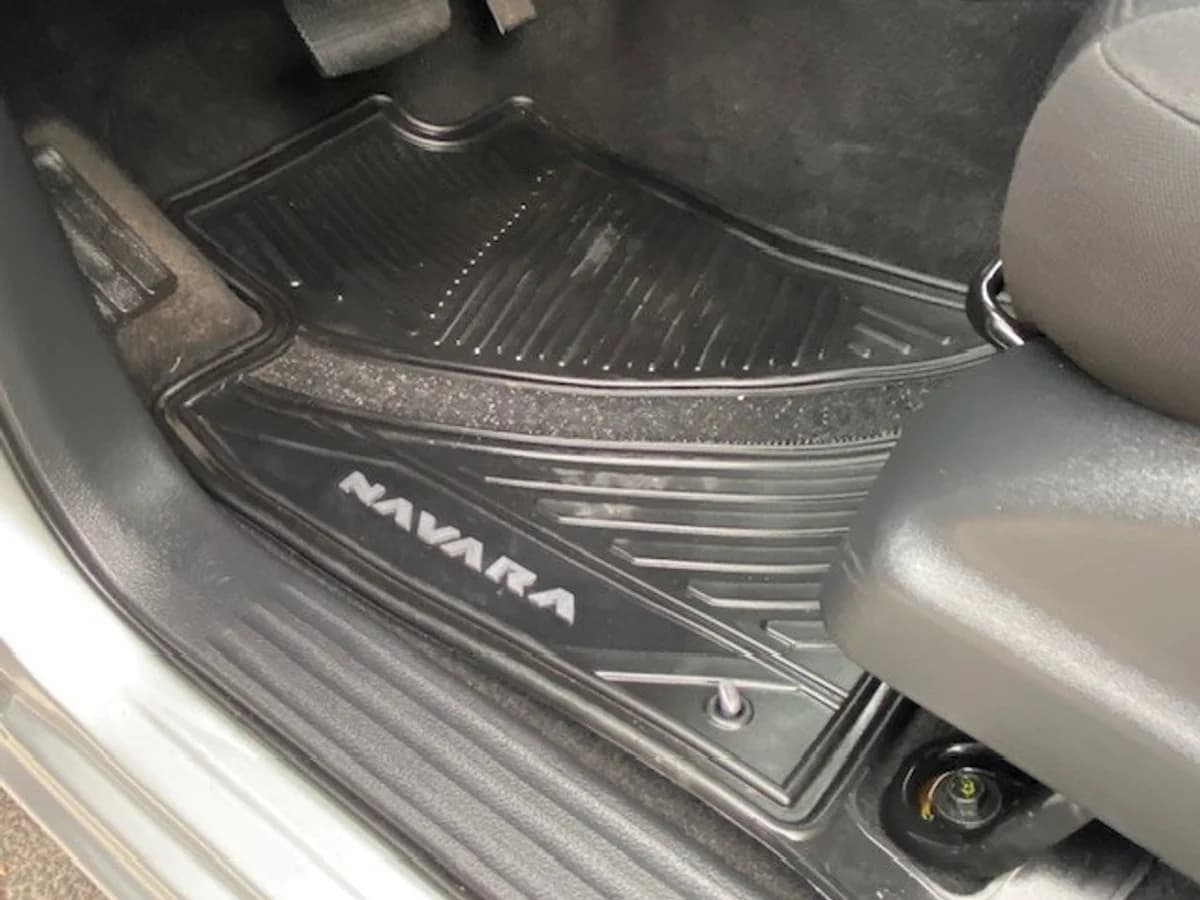 NISSAN NAVARA DC XE 2.3D AT 4x4 2022 - Imagen 18