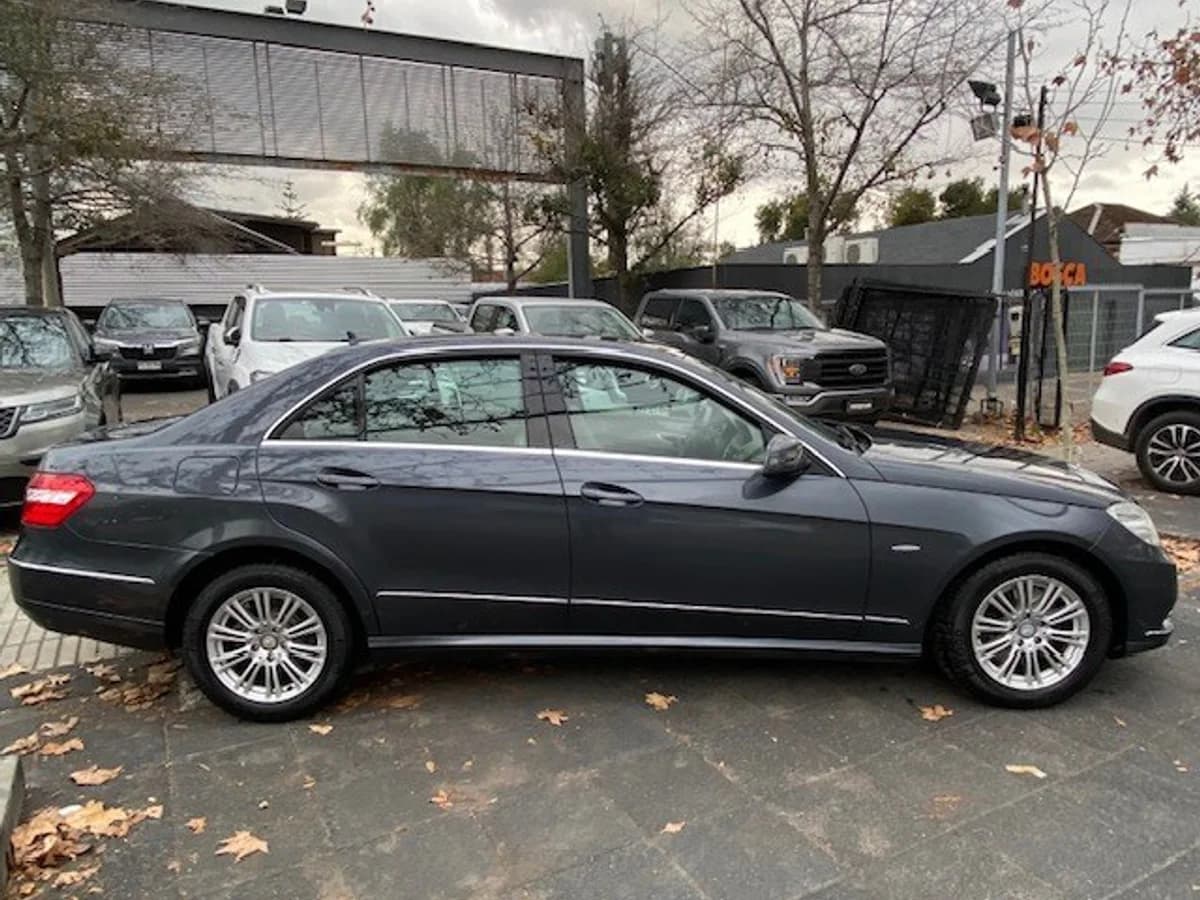 MERCEDES-BENZ E250 1.8 cuero sunroof 2011 - Imagen 3